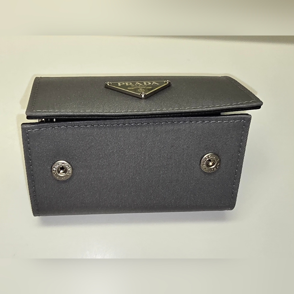 Vintage Prada Key Chain Trifold - Picture 3 of 6